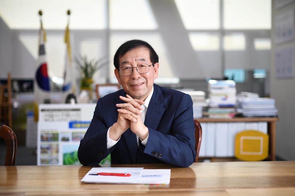 박원순 서울시장, 리콴유상 수상… "위대한 시민이 이룬 쾌거"