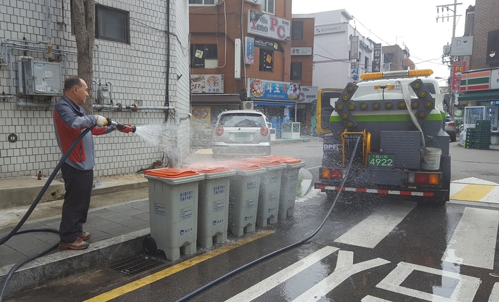 여름철 ‘음식물 쓰레기통’ 화려한 목욕재계!