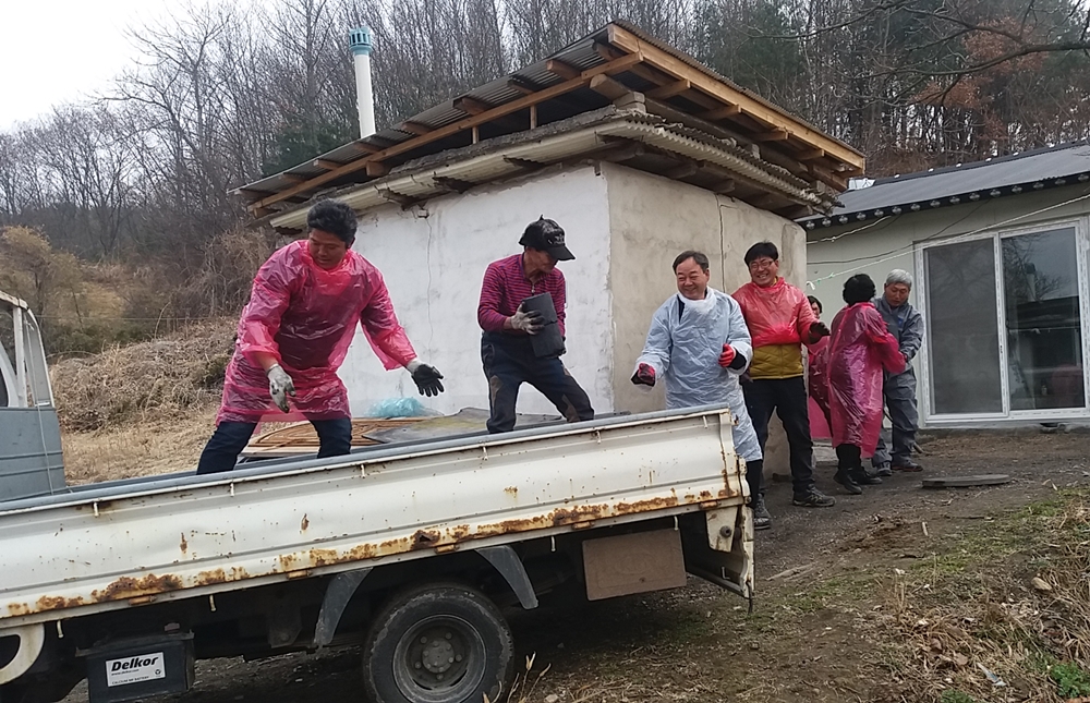 임실군 삼계면 행복보장협의회, 저소득가정 연탄배달