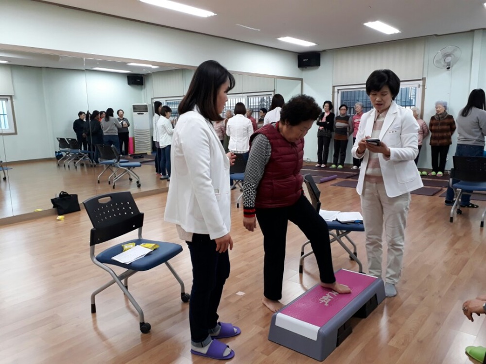 파주시보건소 어르신 낙상예방 건강교실 운영
