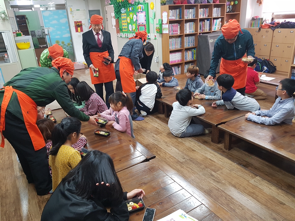 '오늘은 내가 집밥 요리사’… 나주시 어르신 요리교실 운영