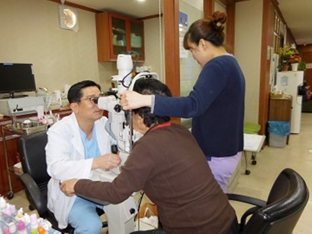 장성군, ‘돈 걱정없이 아픈 눈 치료하세요’