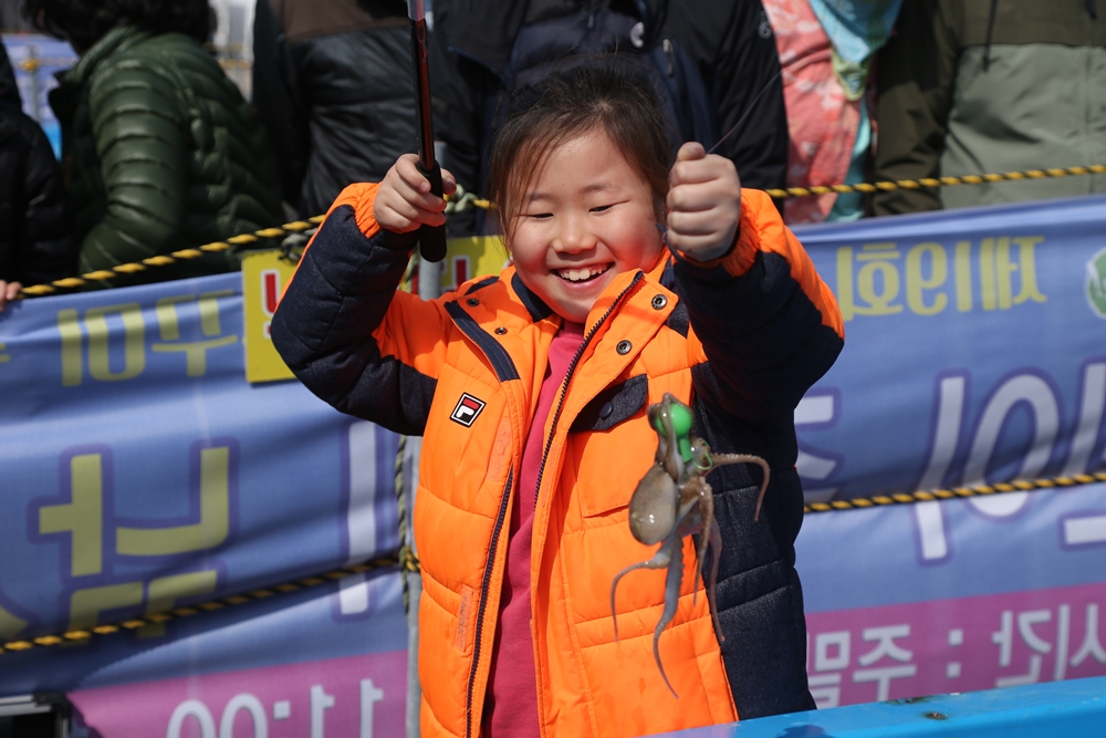 ‘꽃, 맛에 취하다’ 제19회 서천 동백꽃 주꾸미 축제 성료