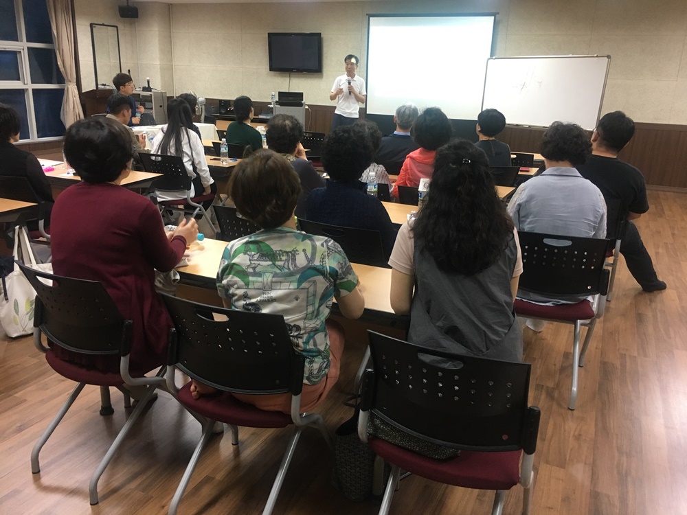 모롱지작은도서관, 문화사랑방·건강지킴이 역할 톡톡
