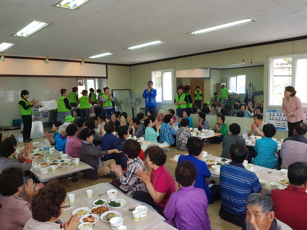 원주시 치악사랑회, 봉일경로당 경로잔치 개최