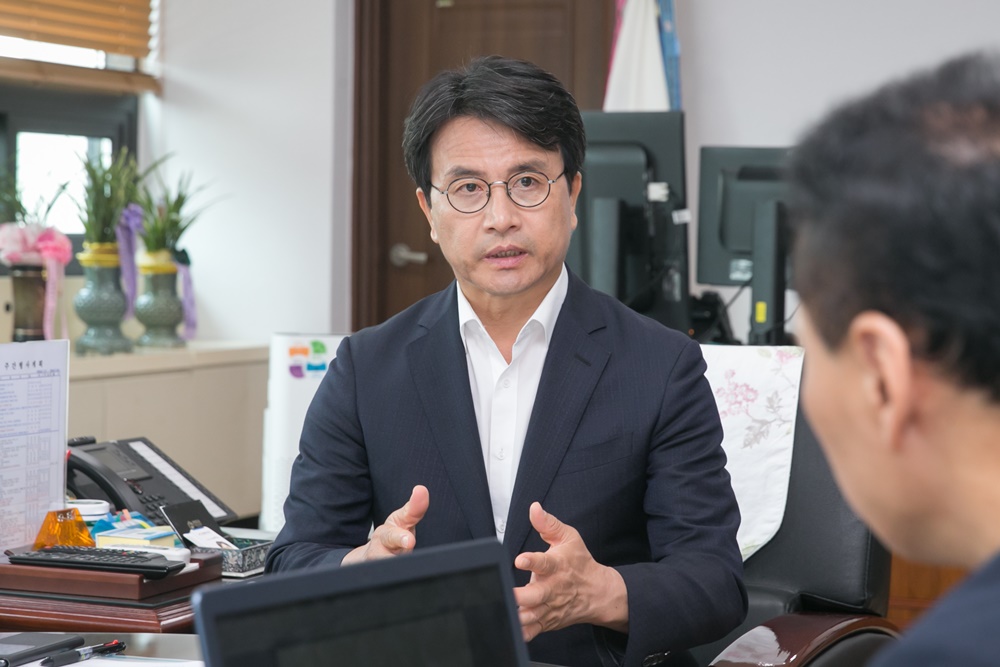 [인터뷰] 이재현 인천 서구청장 "소통하는 구청을 만들어 가겠다"