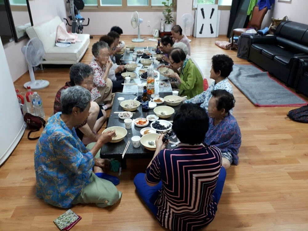 한국자유총연맹 부곡1동분회, 사랑의 삼계탕 대접