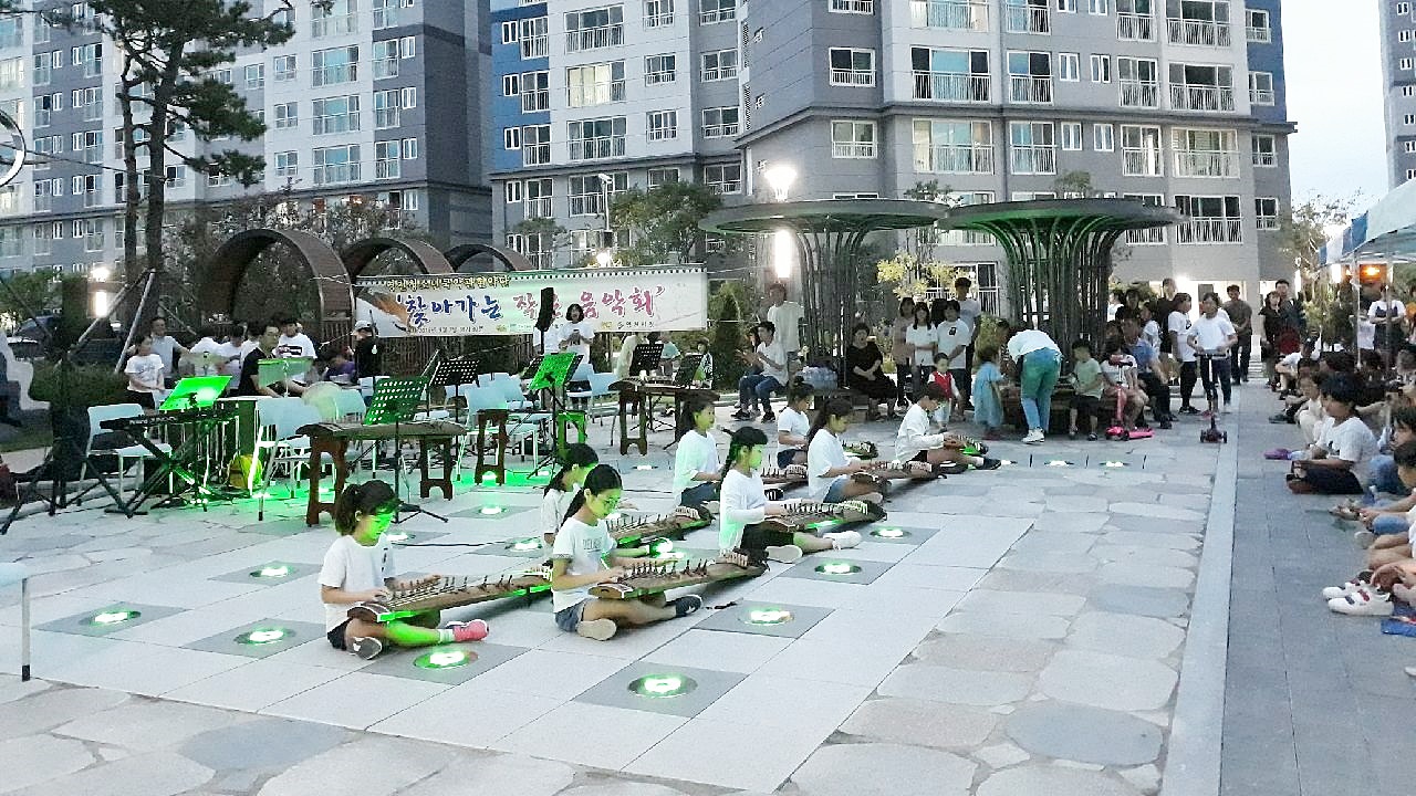 성큼 다가온 가을, 풍요로운 공연과 함께하세요