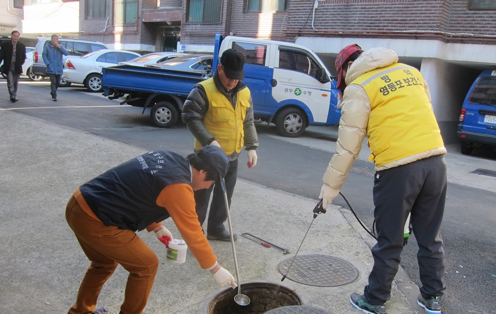 ‘가을 모기’의 역습… 영등포구, 집중 방제 실시