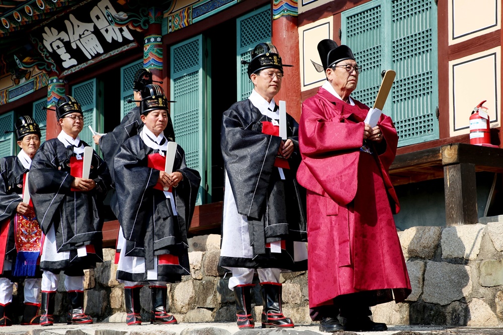 의령향교 추기 석전대제 봉행