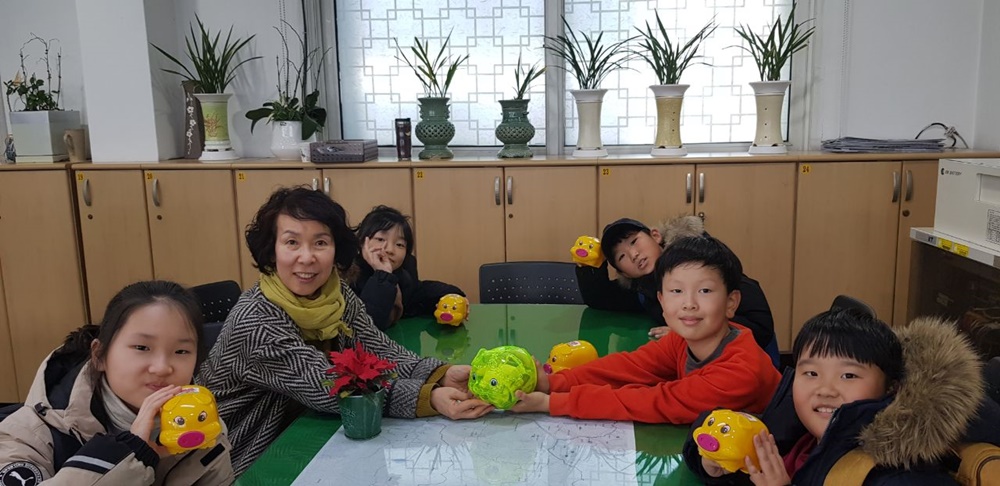 영주 동부초등학교 어린이들, "어려운 분들에게 조금이라도 도움이 되었으면 좋겠어요"