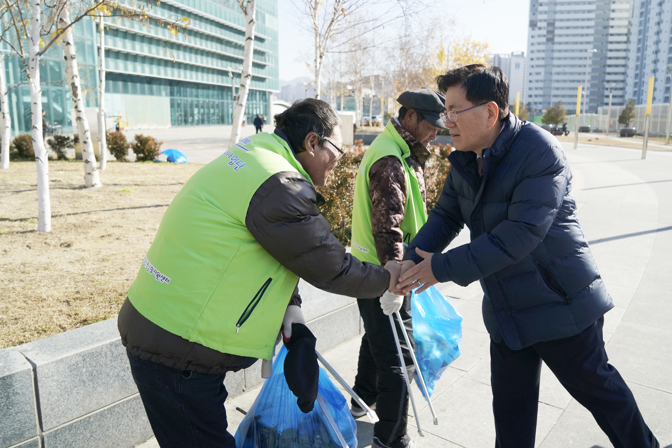 관심이 낳은 '자활 기적', 다시 일어서는 노숙인