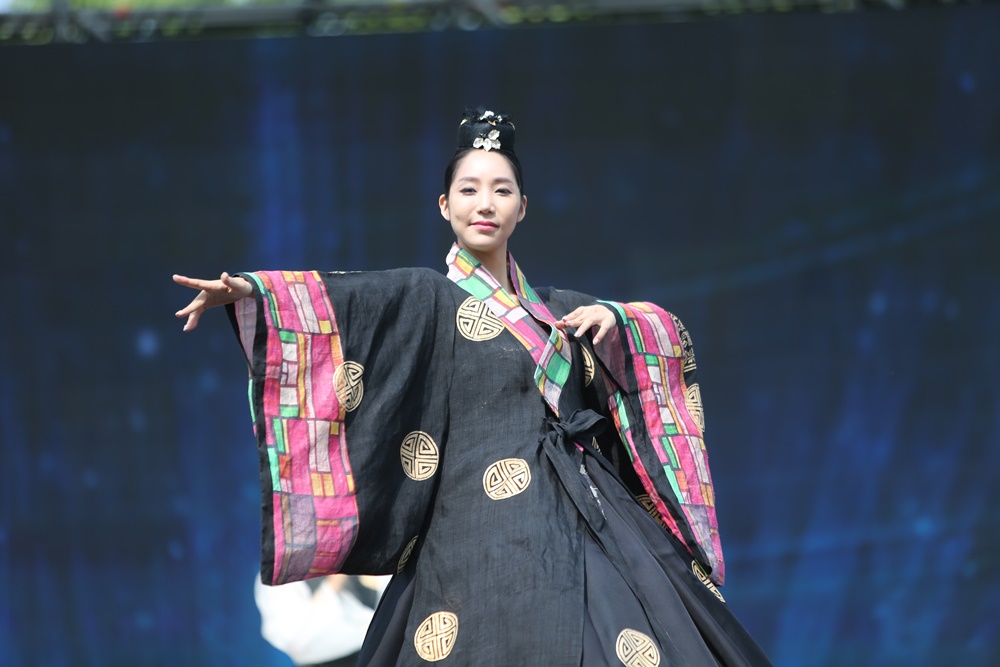 올해 서른 살 된 한산모시문화제, 글로벌 축제로 ‘대도약’