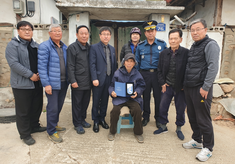 옹진군 ‘북도면 국가유공자 명패 달아드리기’ 행사 개최