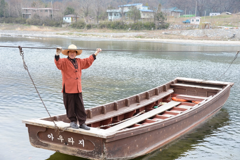 정선아리랑 발상지 '아우라지 전통' 나룻배 타러오세요!