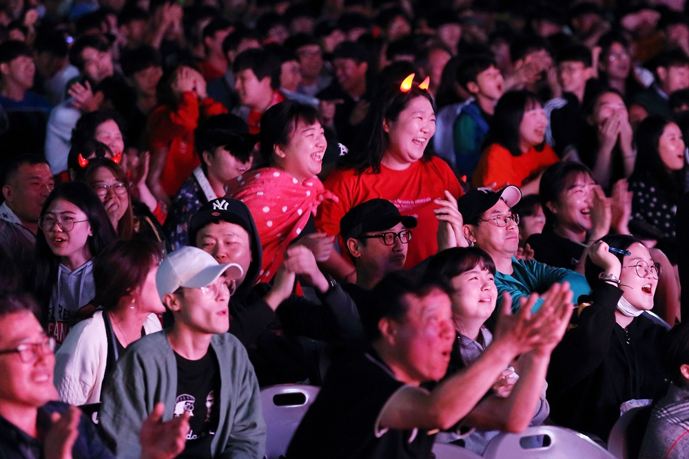 U-20축구 결승전 밤, 인천 남동구민 3,000여명 뜨거운 응원 펼쳐~