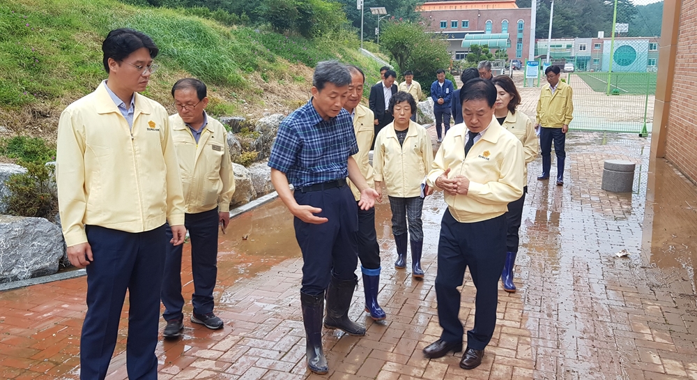 경북도의회 교육위원회, 영덕 태풍 피해 학교 현장 방문