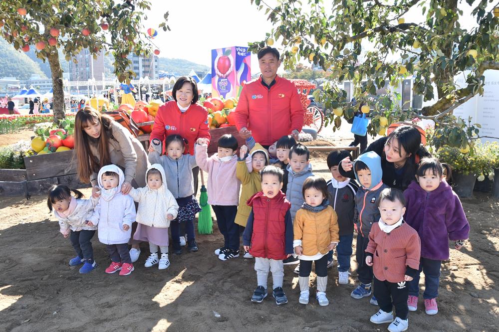 가을 축제의 백미 ‘제15회 청송사과축제’ 개막