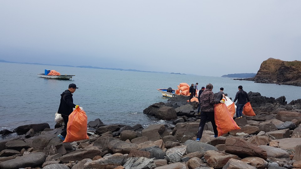 옹진군, 연평면 구지도 정기순찰 및 환경정화 실시