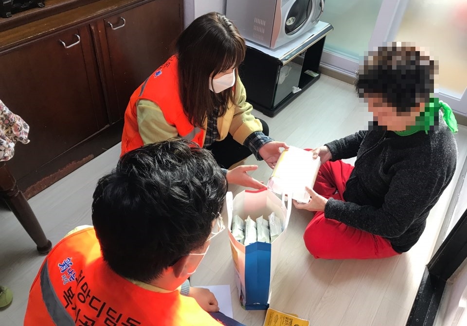 사상구 학장동, '이겨내요! 코로나19' 취약계층 밑반찬 대체식 지원