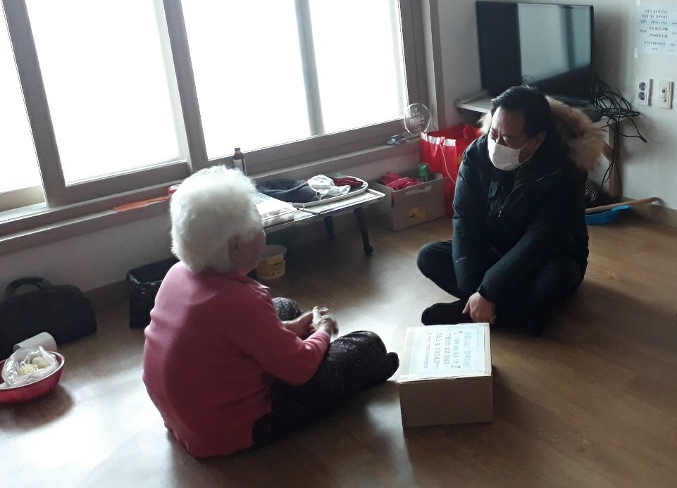 옹진군 백령면지역사회보장협의체, 사랑의 가래떡 및 한과 나눔 가져