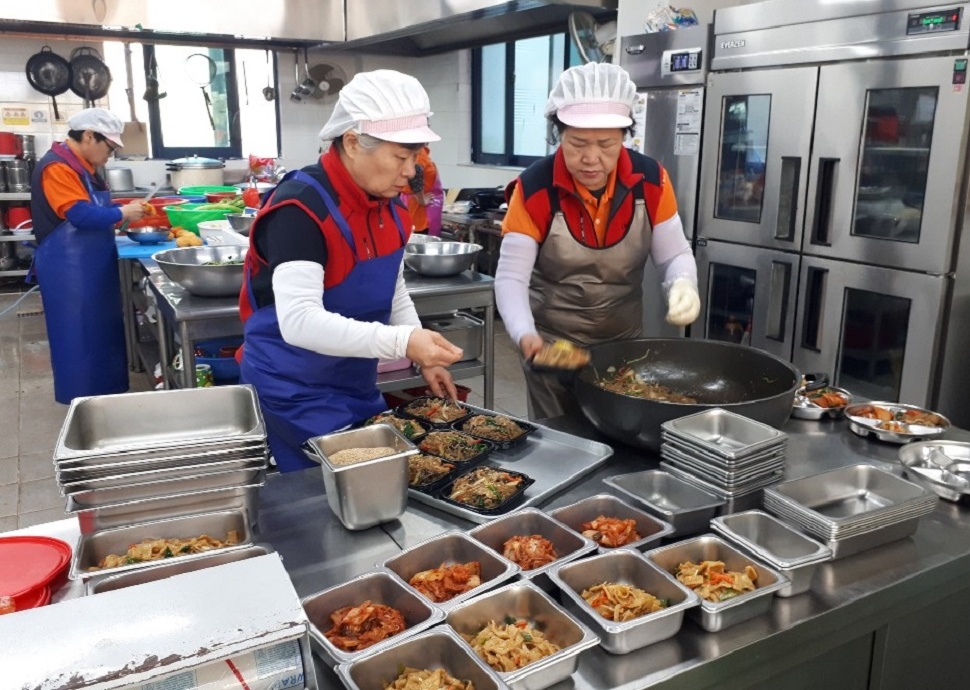 시흥시, 노인일자리 사업 145억 원 투입...4,600명 일자리 제공