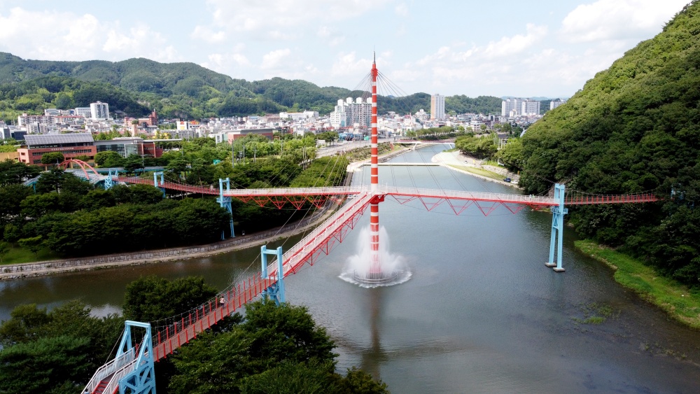 힐링공간 의령구름다리 새 옷 입었다