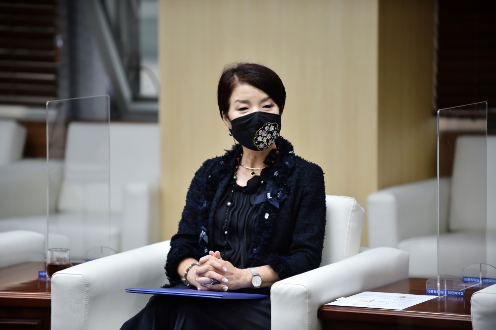 부산시, 신임 국제관계대사에 박은하 전 주영국대사 임용