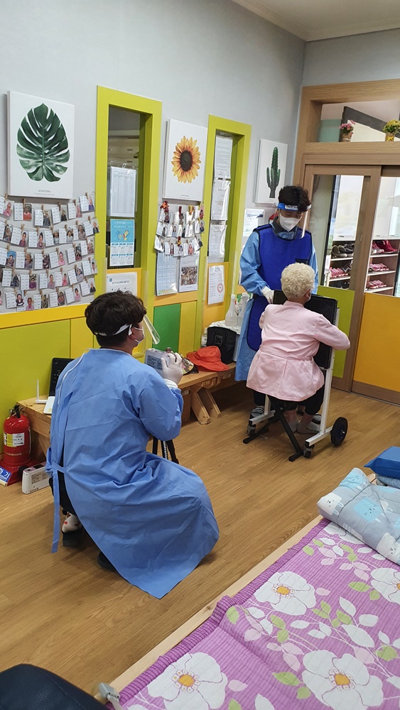 거창군, 노인복지시설 이용자 찾아가는 결핵검진 실시