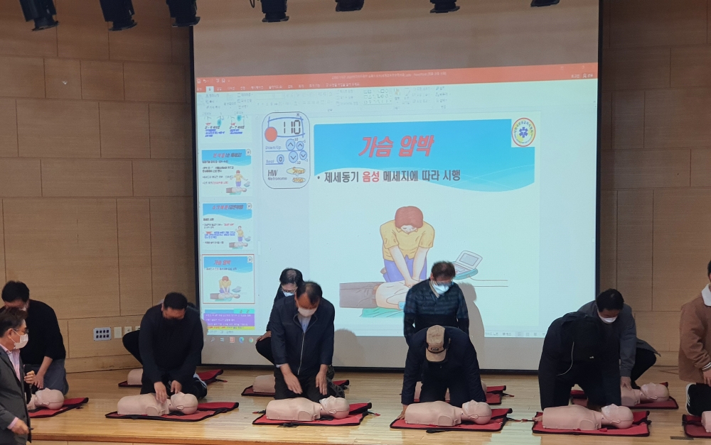 1인 가구 정책 선도하는 성동구, 안심보안관으로 밤길 지켜