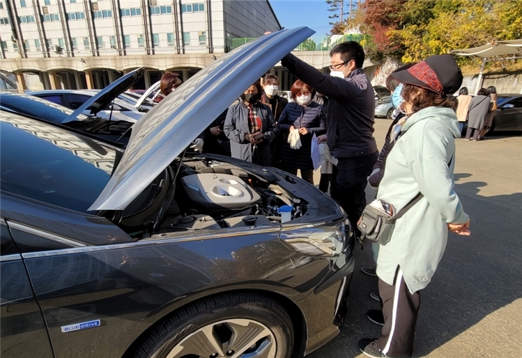 여성운전자도 손쉽게…영등포구, 자동차 정비교실 수강생 모집