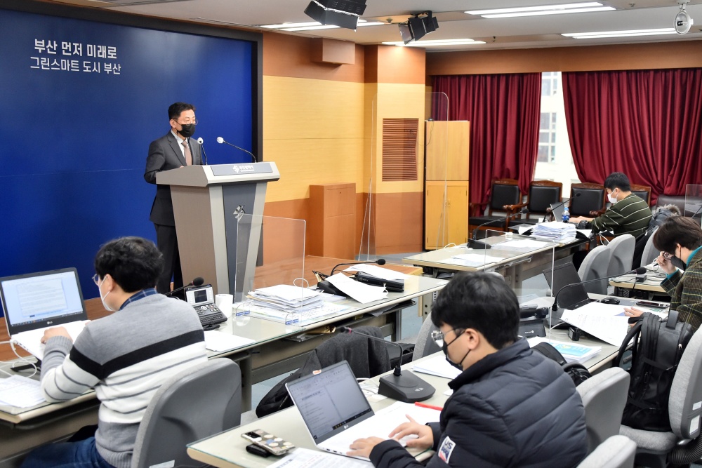 부산시, 소상공인 정책 패러다임 전환 ‘복지’를 넘어 ‘산업’으로!