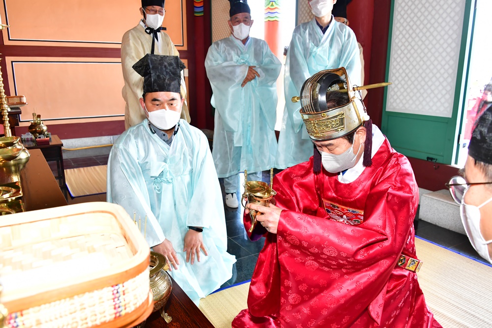 양산시, ‘충렬사 제향’ 봉행