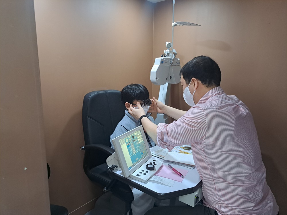 울산 북구 드림스타트, 지역 안경점 후원 통해 아동 안경지원