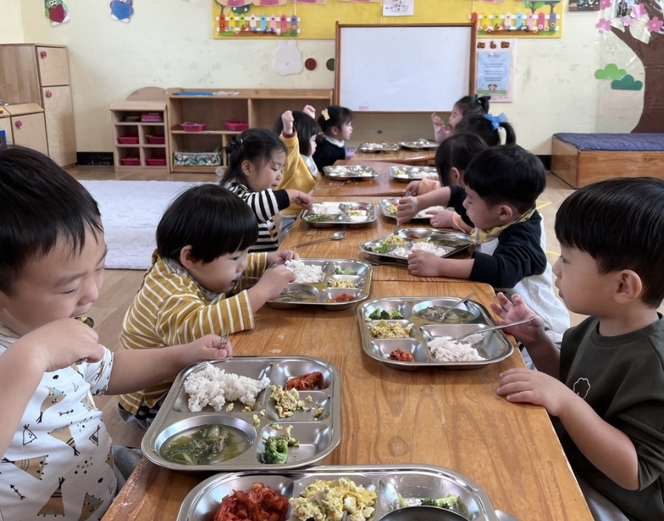 고창군 어린이집 20곳, 높을고창친환경쌀로 원아 급식