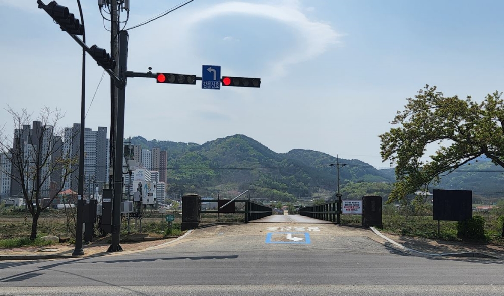 속초시, 소야벌 진출입 철교 감응형 교통신호기 설치