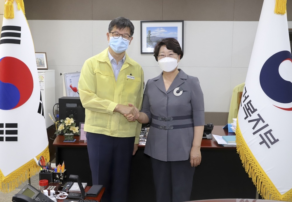 경상북도, '포스텍 연구중심의대 설립' 현안 협의