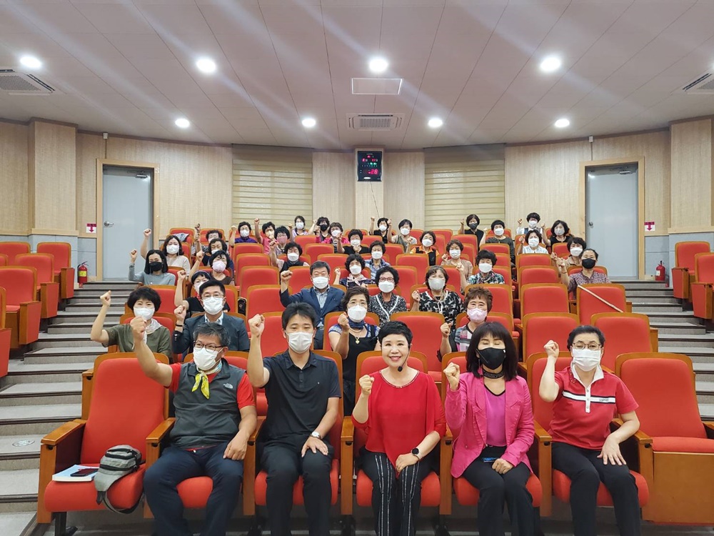 울릉군, 농촌여성 대상 두뇌훈련 건강체조 교육으로 일상 활력 충전