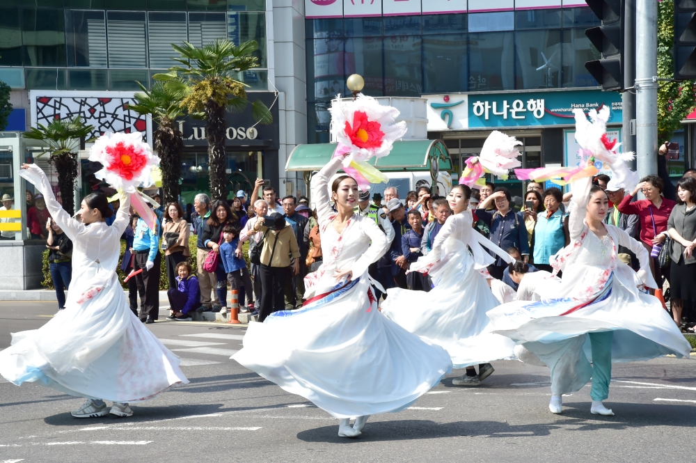 진주 개천예술제의 꽃! ‘전국 가장행렬 경진대회’ 참가팀 공모