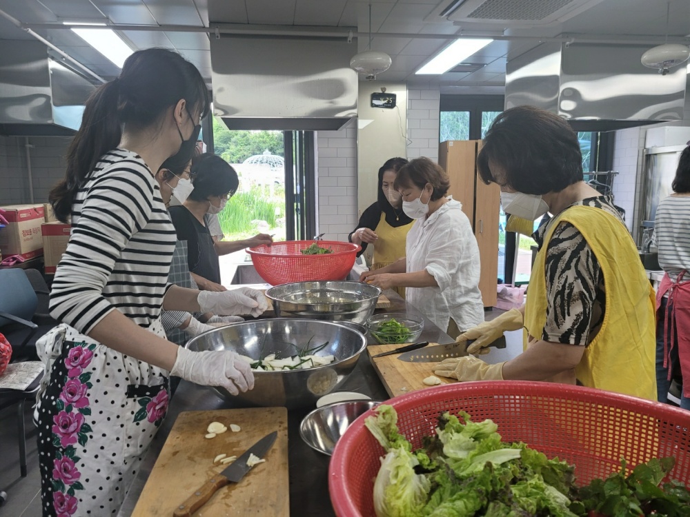 서울 강동구, 친환경 로컬푸드로 면역력 높여주는 채마밭 요리교실