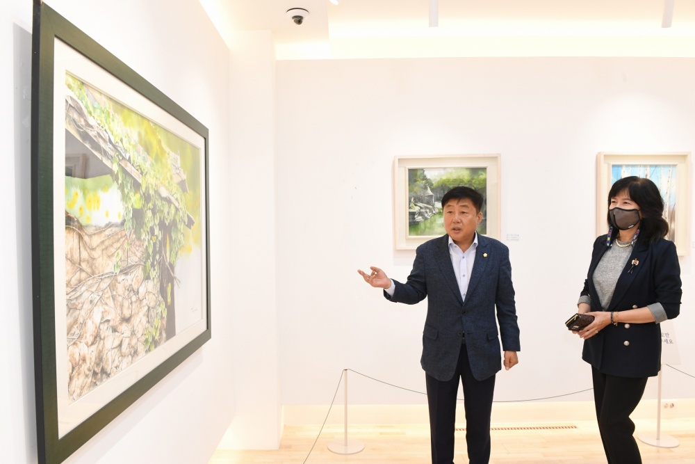양주시의회, 김경원 작가 ‘작은 이야기’ 전시
