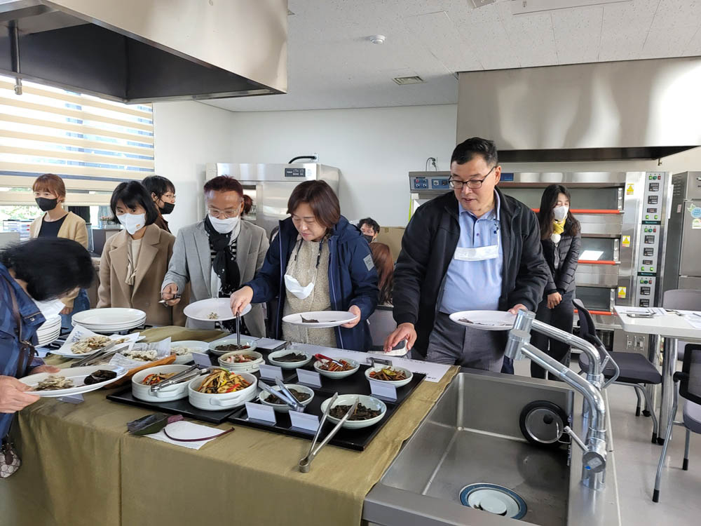 충주시, 껍질째 통째로 먹는 고구마 ‘통채루’ 건강에도 좋아
