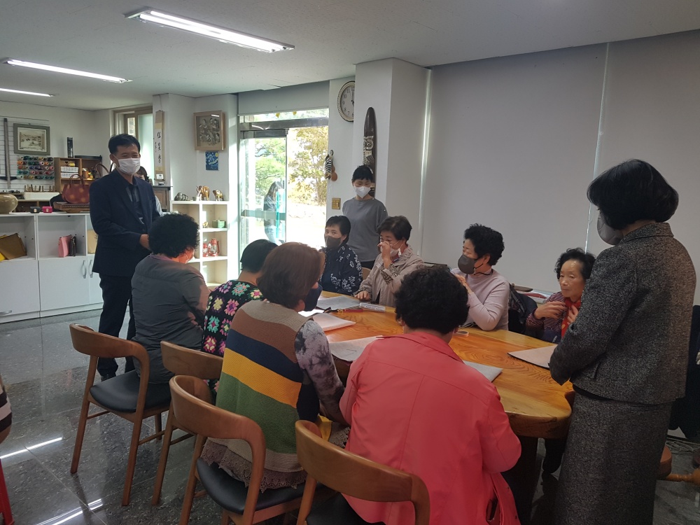 강진군, 경로식당 조리사 힐링교육 마련해