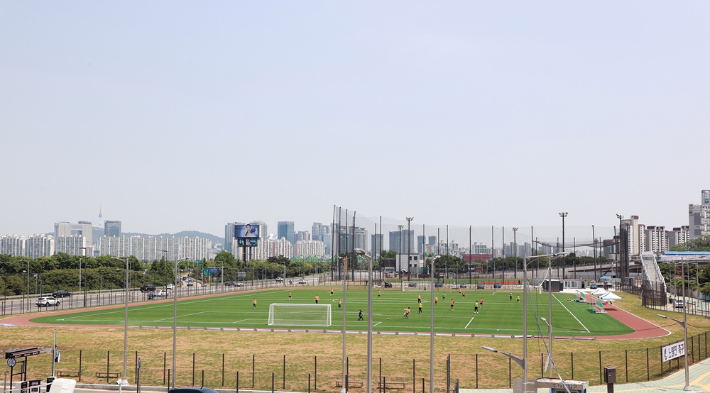 서울 동작구, 서울세계불꽃축제 명당 노량진 축구장 개방
