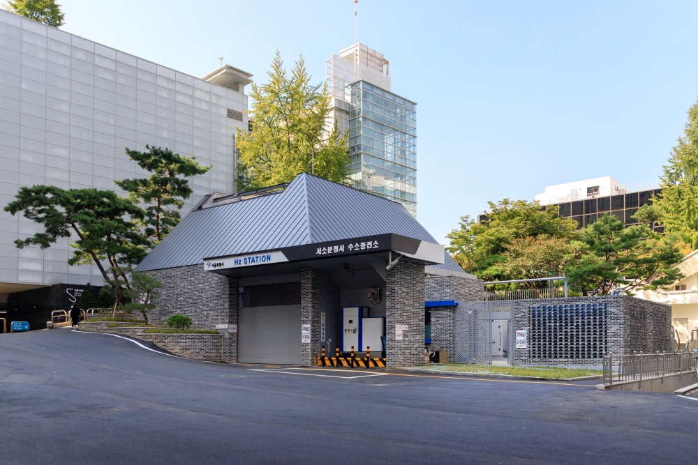 서울 사대문 안 첫 '서소문청사 수소충전소' 개소