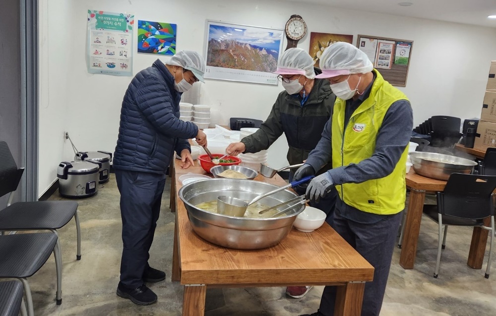 부산 북구, 특별 영양식 지원으로 어르신 건강 지켜