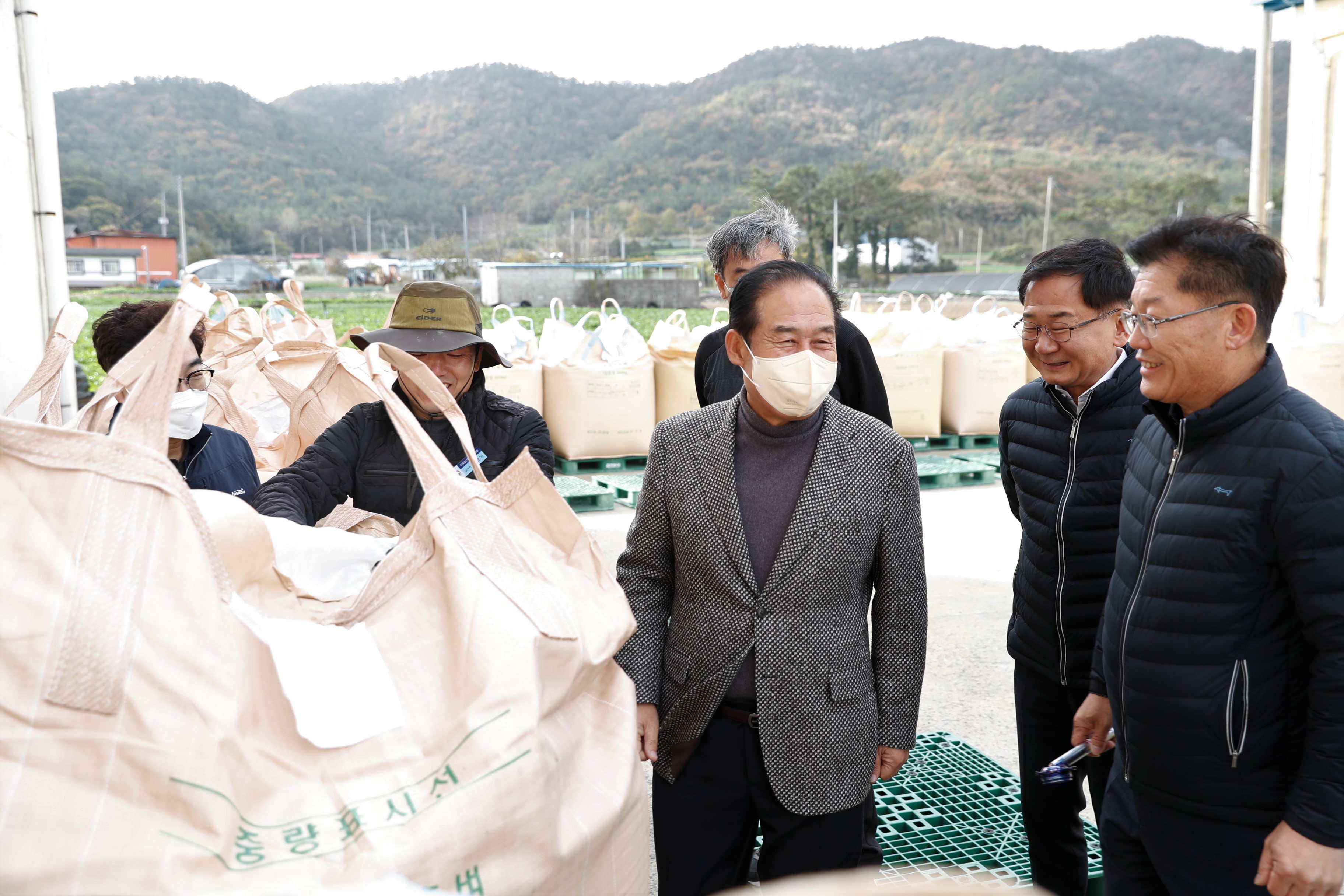 진도군, 공공비축미와 시장격리곡 일괄 매입 추진