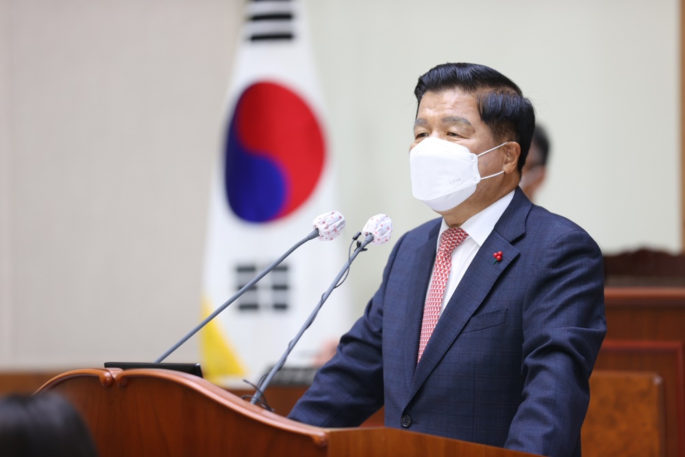 이상근 고성군수, 5대 역점시책 수행 2023년 비전 제시!