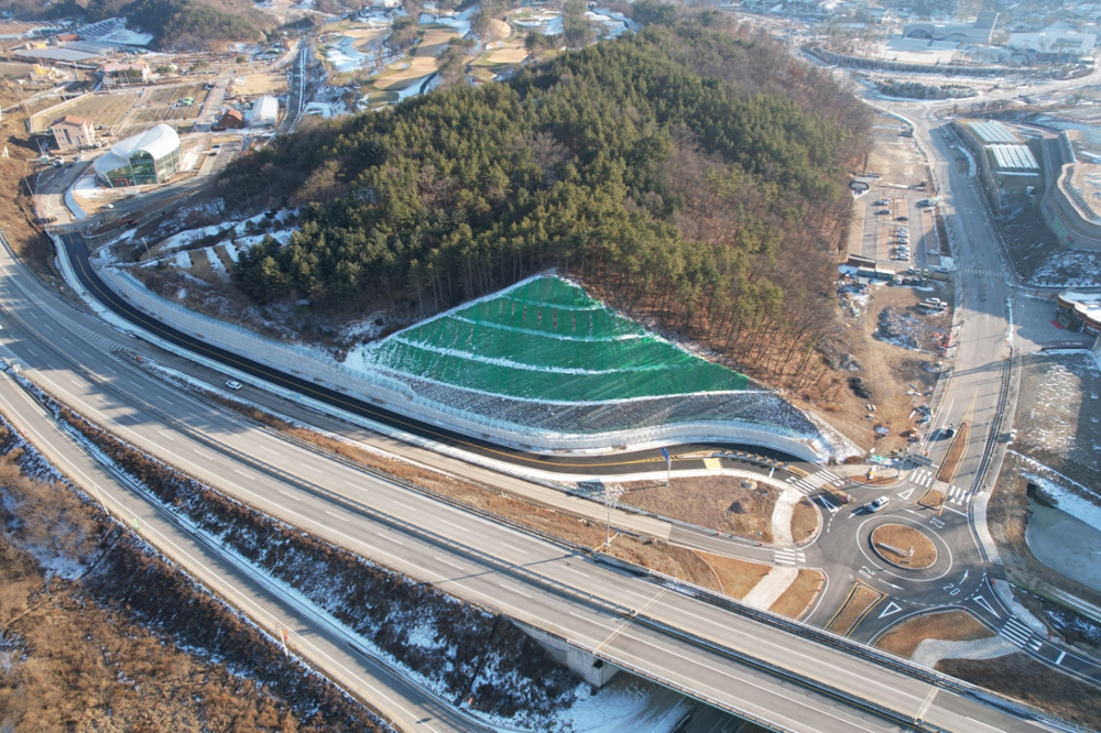 영동군, 힐링관광지 순환도로 개통, ‘명품 관광지 기반 구축’
