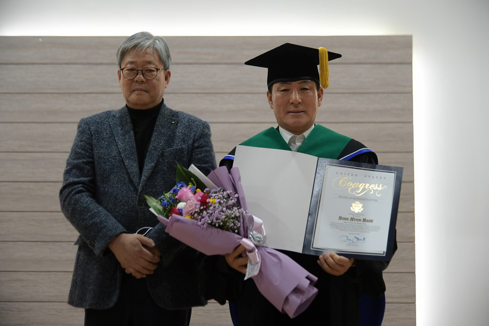 백성현 논산시장, 美 캘리포니아주 미셸 스틸 하원의원으로부터 감사장 받아